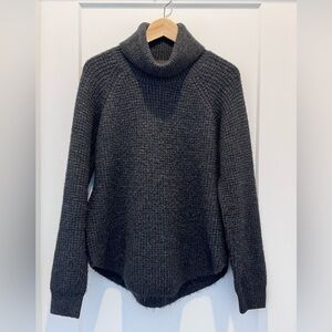 Kuhl Sienna Women’s Charcoal Grey Turtleneck Sweater